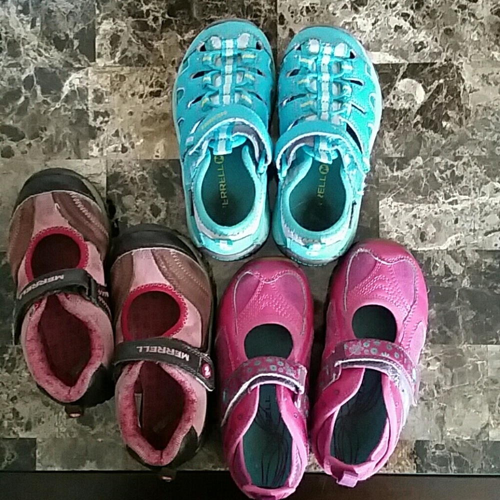Merrell toddler shoes bundle